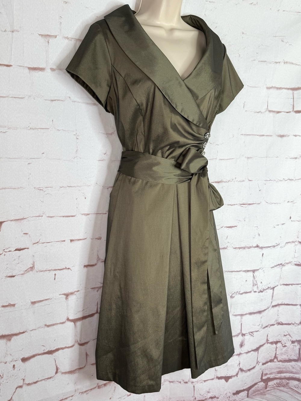 JULIAN TAYLOR Taffeta Vintage Olive Green Rhinestone Button Sz 14 Cocktail Dress - Picture 3 of 15
